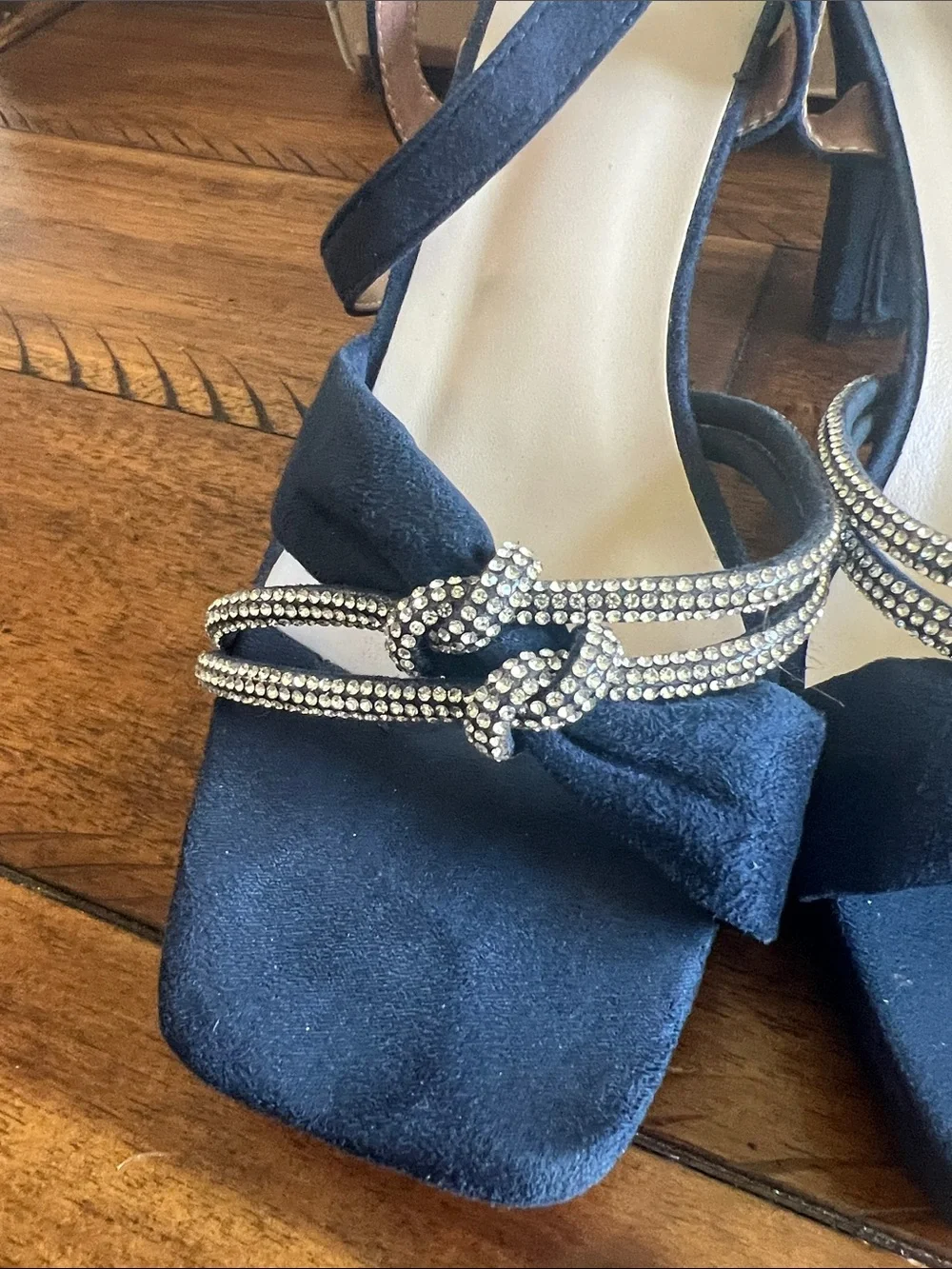 SHEIN Navy Rhinestone Knot Strap Block Heel Sandals Size 9.5 worn once